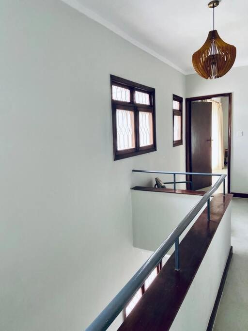 Spacious With Garden Close To Acacia Mall Kololo Holiday home