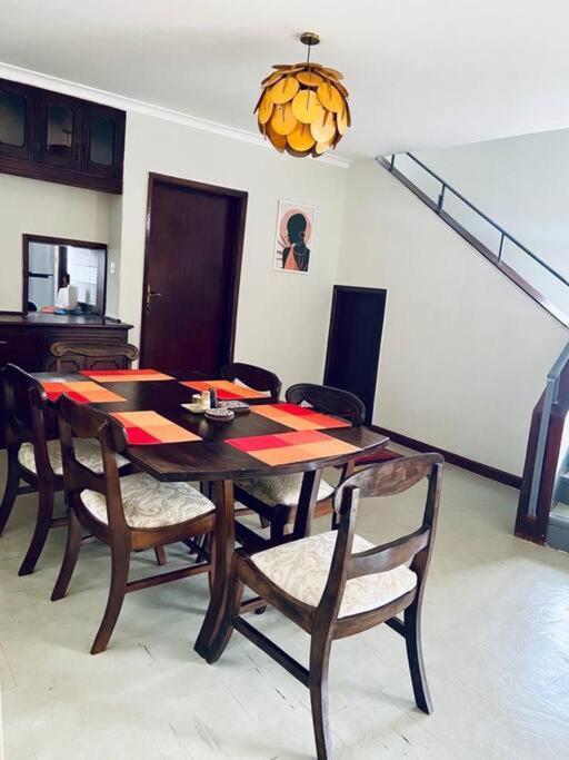 Spacious With Garden Close To Acacia Mall Kololo