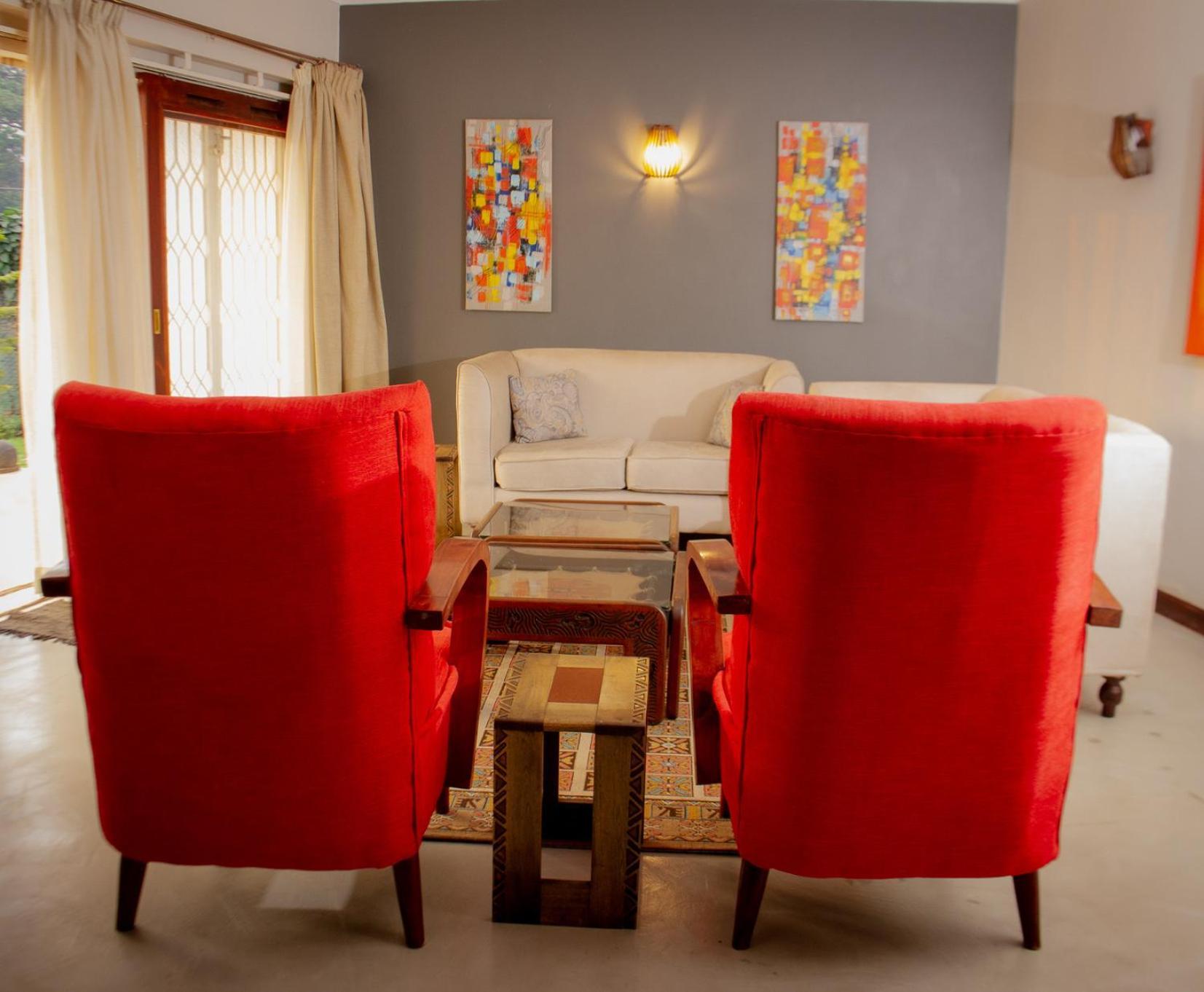 Holiday home Spacious With Garden Close To Acacia Mall Kololo Kampala